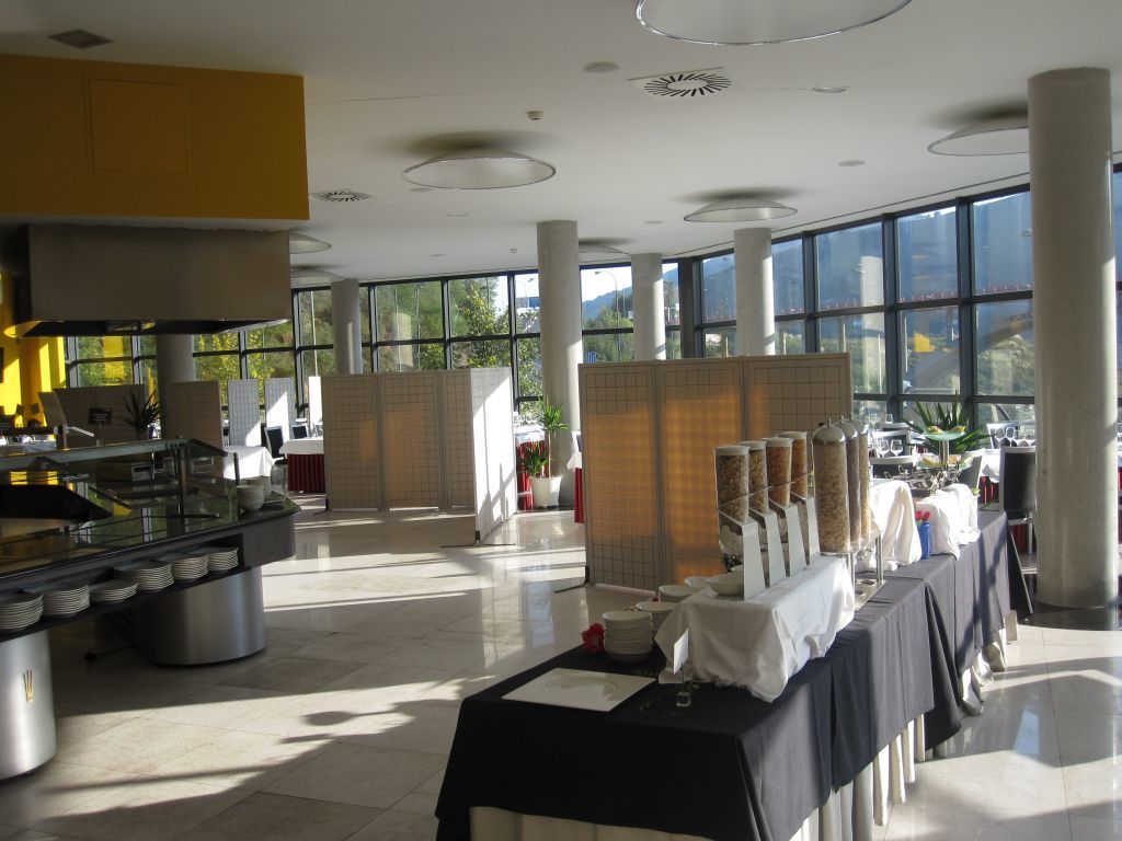 โรงแรมกรัน บิลเบา ภายนอก รูปภาพ Interior of a hotel