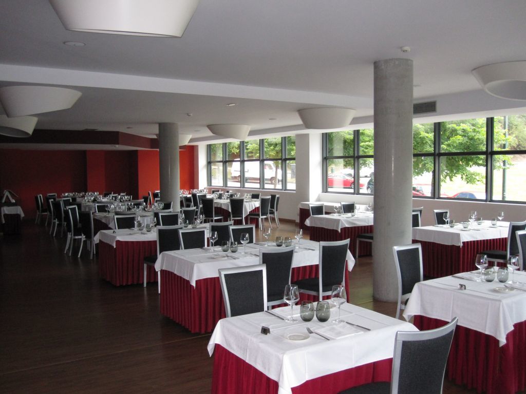 โรงแรมกรัน บิลเบา ร้านอาหาร รูปภาพ Restaurant interior